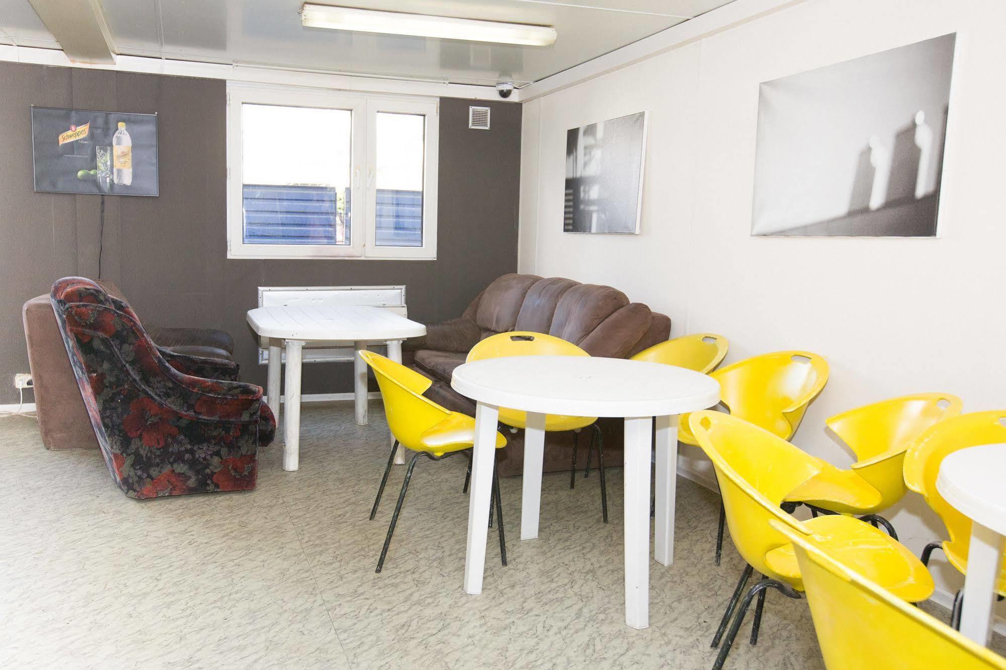 Hostel Metro Warsaw Ngoại thất bức ảnh